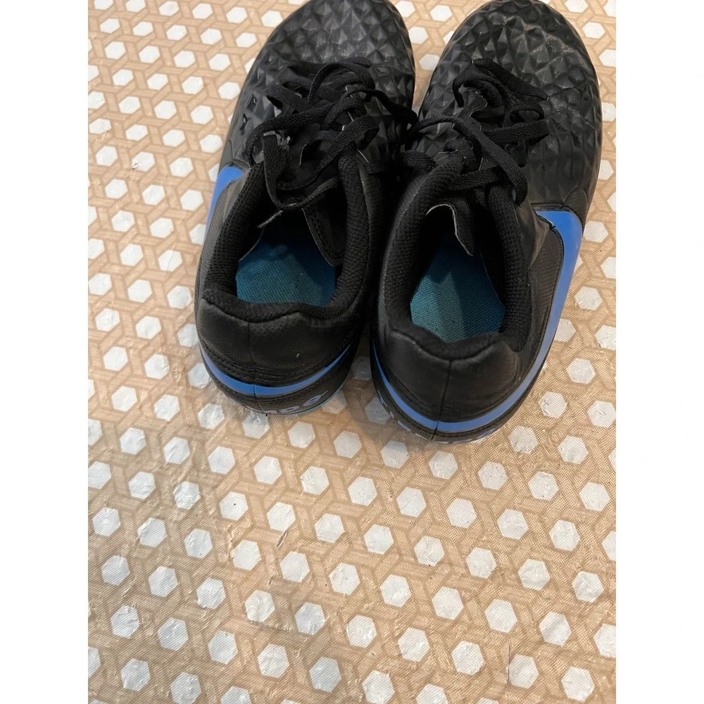 Nike Tiempo Legend 8 Club Soccer Cleats Black Blue AT6107-090 Size 6Y